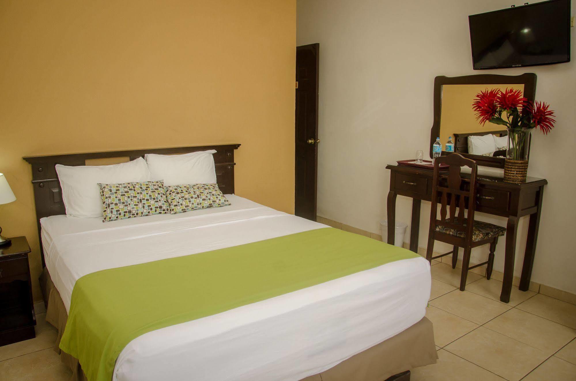 Hotel Residencial Cervantes San José de San José de David Eksteriør bilde