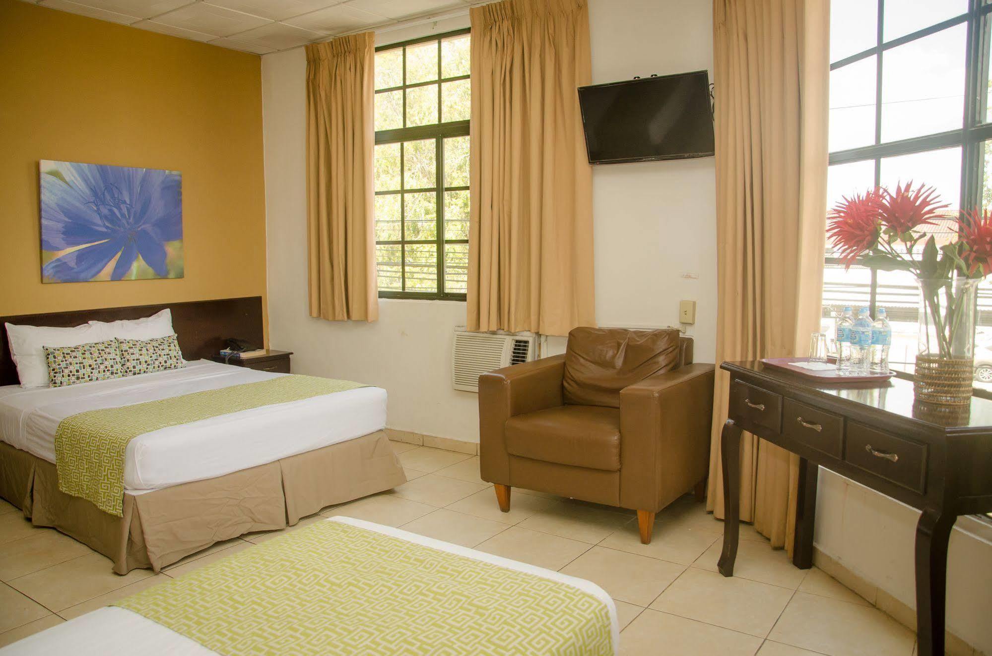 Hotel Residencial Cervantes San José de San José de David Eksteriør bilde